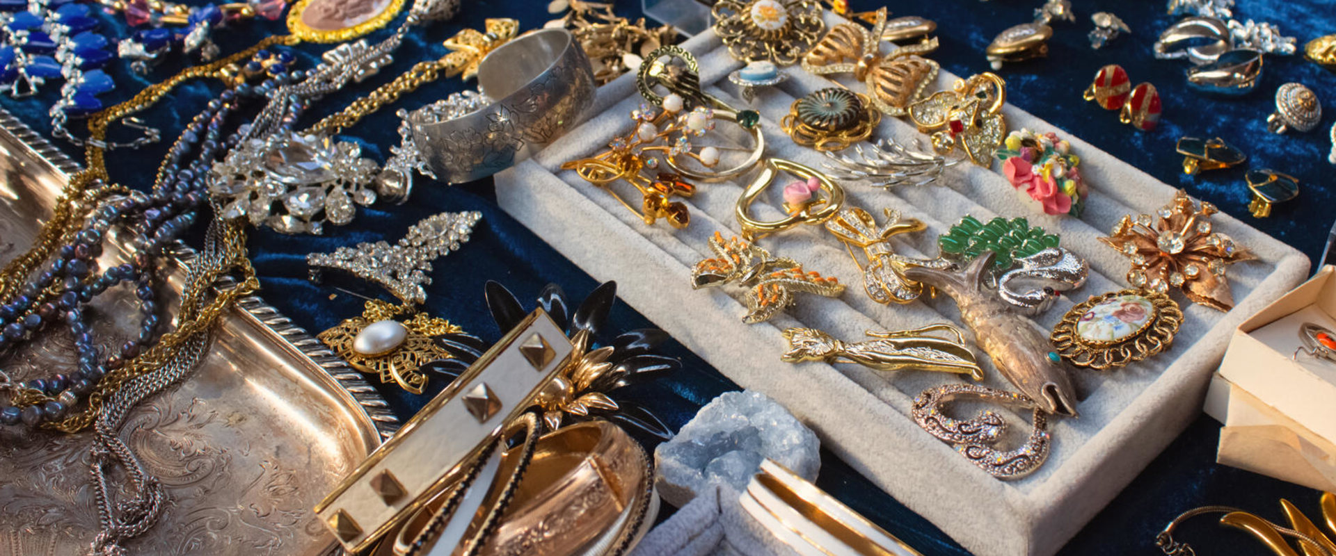 Exploring the Portobello Market in London Shopping for Jewellery